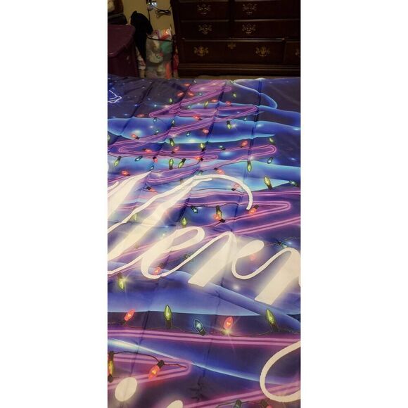 NEW IN PACKAGE MERRY CHRISTMAS SHOWER CURTAIN WITH HOOKS - Picture 3 of 4